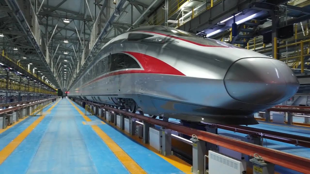 China debuts high-speed train for extremely low temperatures